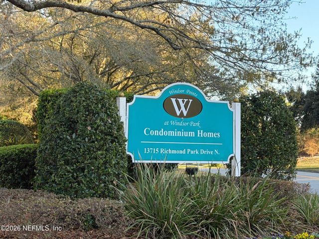 13715 RICHMOND PARK Drive 502, Jacksonville, FL 32224