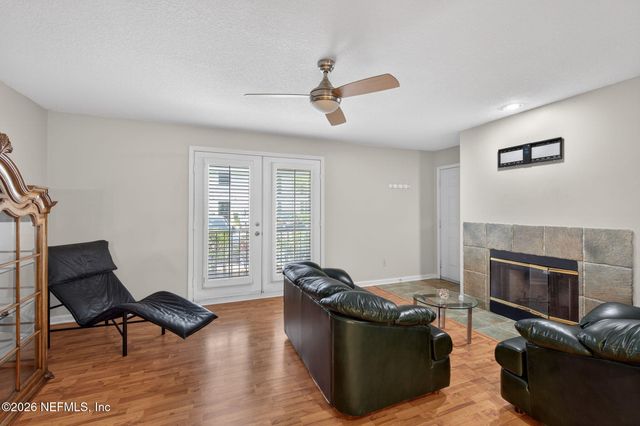 13715 RICHMOND PARK Drive 502, Jacksonville, FL 32224