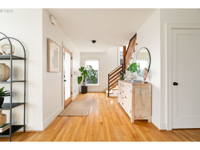 3419 Ne CESAR E CHAVEZ Blvd, Portland, OR 97212