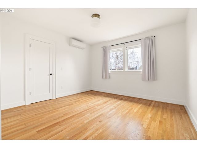 3419 Ne CESAR E CHAVEZ Blvd, Portland, OR 97212