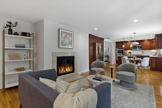 15 Belmont Rd, Wakefield, MA 01880