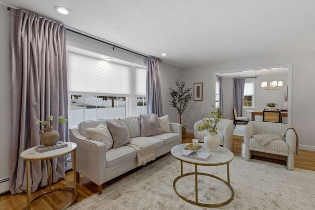 15 Belmont Rd, Wakefield, MA 01880