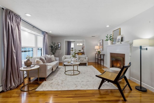 15 Belmont Rd, Wakefield, MA 01880