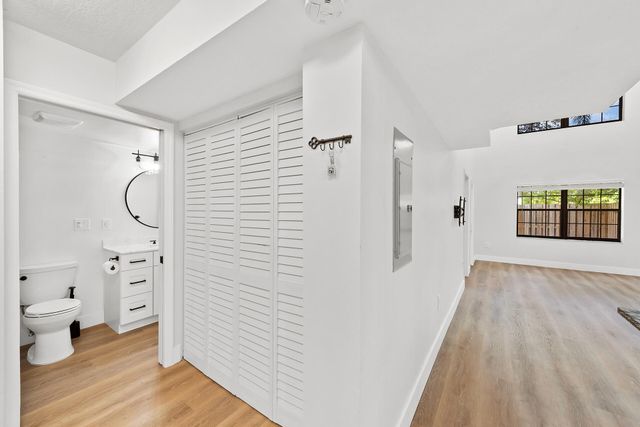 243 City View Drive, Fort Lauderdale, FL 33311