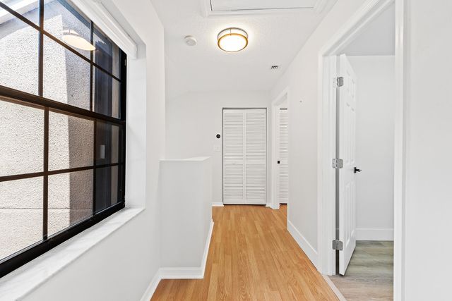 243 City View Drive, Fort Lauderdale, FL 33311