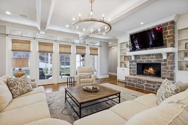 1019 Stockett Dr, Nashville, TN 37221