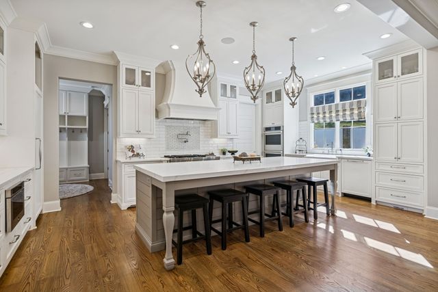 1019 Stockett Dr, Nashville, TN 37221