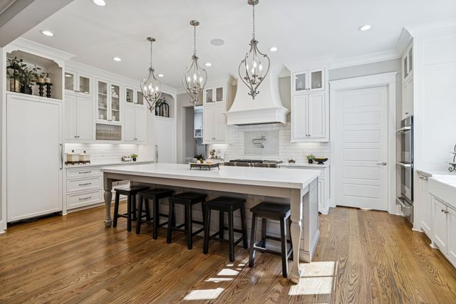 1019 Stockett Dr, Nashville, TN 37221