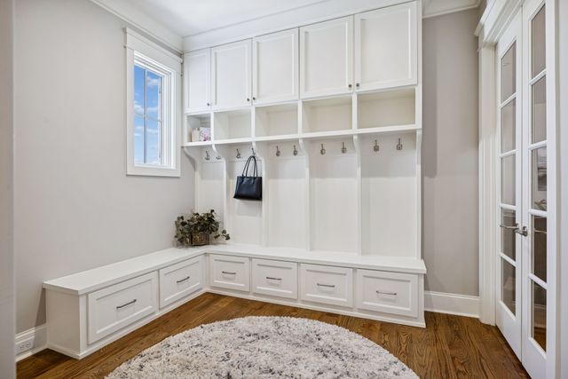 1019 Stockett Dr, Nashville, TN 37221