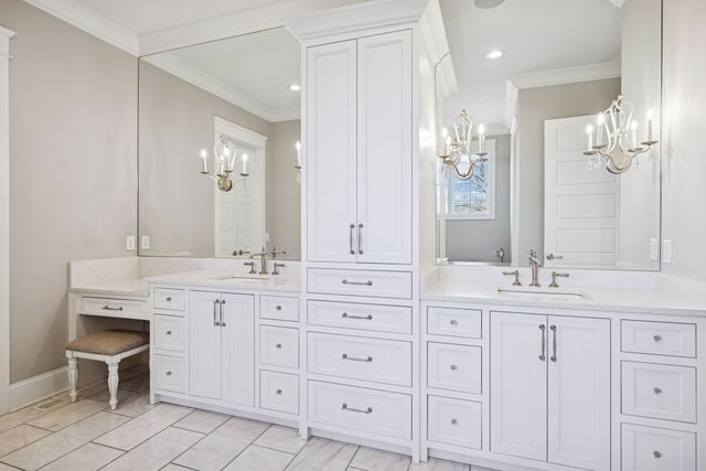 1019 Stockett Dr, Nashville, TN 37221