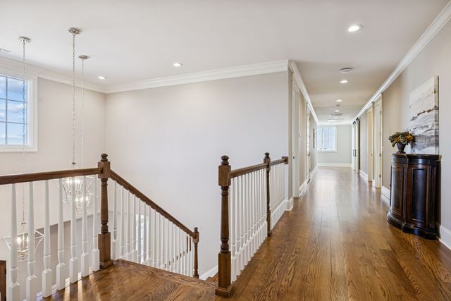 1019 Stockett Dr, Nashville, TN 37221