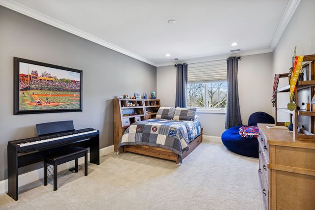 1019 Stockett Dr, Nashville, TN 37221