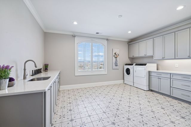 1019 Stockett Dr, Nashville, TN 37221