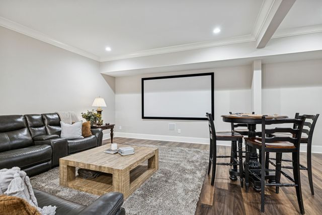 1019 Stockett Dr, Nashville, TN 37221