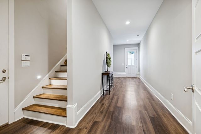 1019 Stockett Dr, Nashville, TN 37221