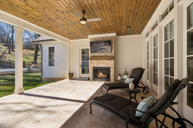 1019 Stockett Dr, Nashville, TN 37221