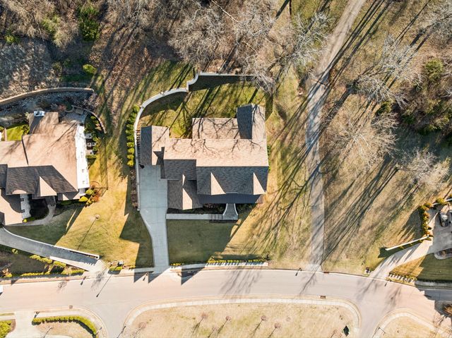 1019 Stockett Dr, Nashville, TN 37221