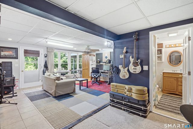 40 Elbow Hill Road, Brookfield, CT 06804