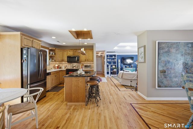 40 Elbow Hill Road, Brookfield, CT 06804
