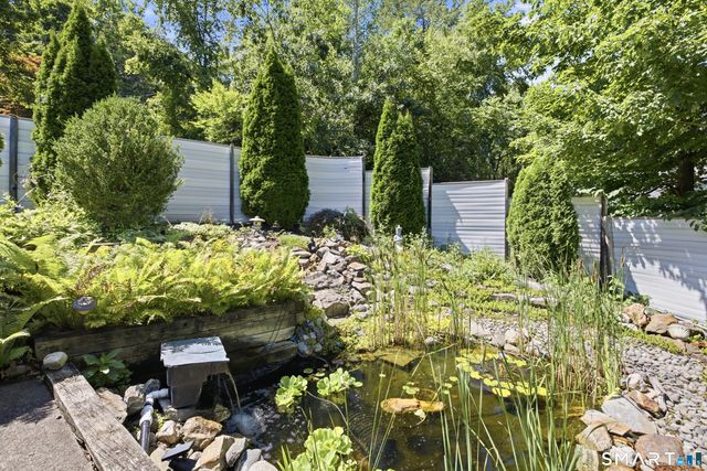 40 Elbow Hill Road, Brookfield, CT 06804