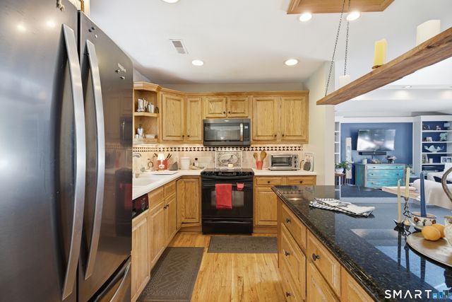 40 Elbow Hill Road, Brookfield, CT 06804