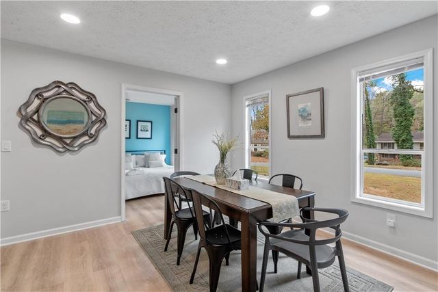 2532 Hidden Hills Dr, Marietta, GA 30066