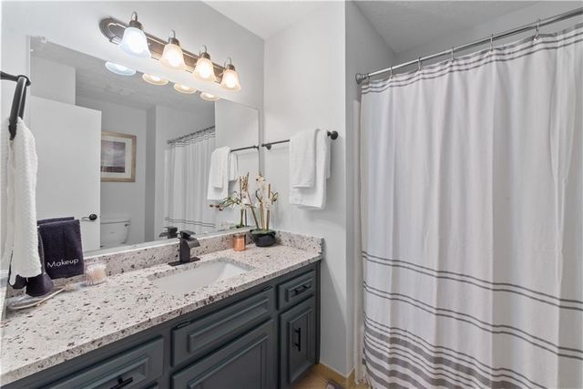 2532 Hidden Hills Dr, Marietta, GA 30066