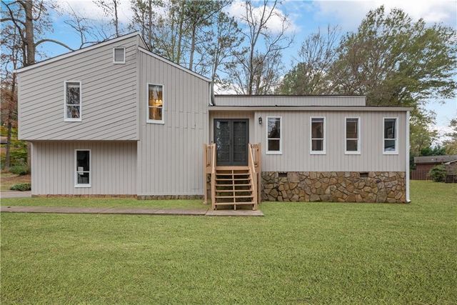 2532 Hidden Hills Dr, Marietta, GA 30066
