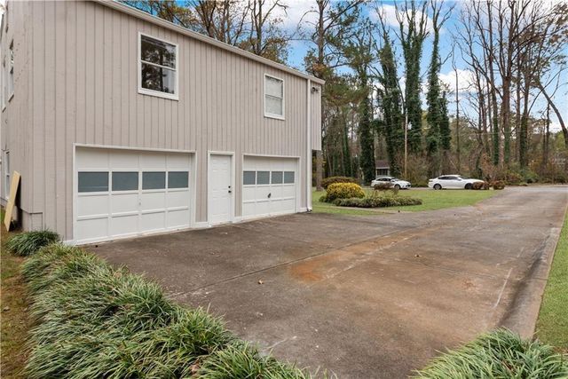 2532 Hidden Hills Dr, Marietta, GA 30066