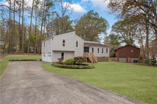 2532 Hidden Hills Dr, Marietta, GA 30066