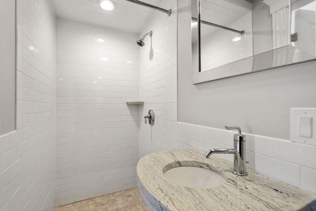 600 Shirley St 11, Winthrop, MA 02152