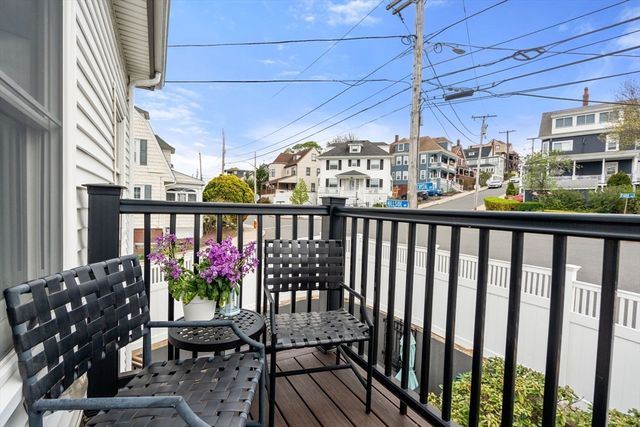 600 Shirley St 11, Winthrop, MA 02152