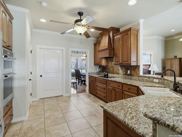 242 English Oaks, Boerne, TX 78006