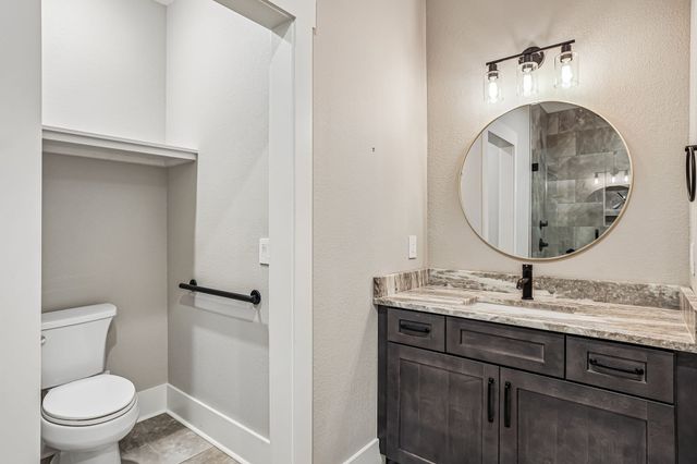 323 Sunset Cove Ln, Winchester, TN 37398