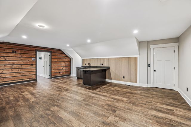323 Sunset Cove Ln, Winchester, TN 37398