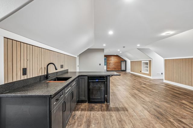 323 Sunset Cove Ln, Winchester, TN 37398