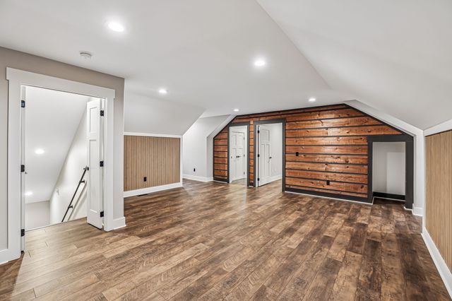 323 Sunset Cove Ln, Winchester, TN 37398