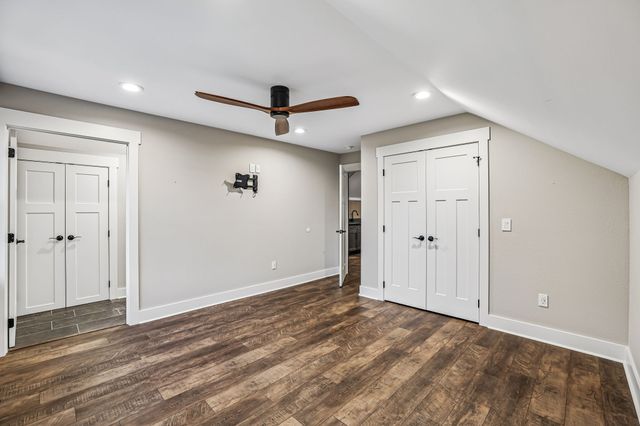 323 Sunset Cove Ln, Winchester, TN 37398