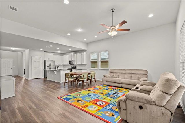 213 Munk LN, Leander, TX 78641