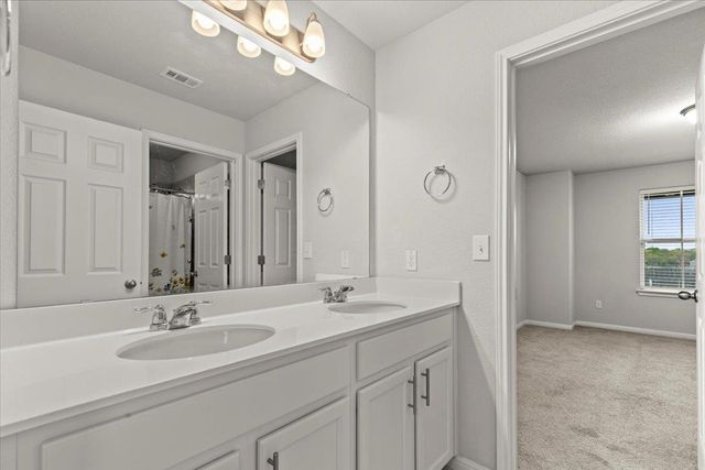 213 Munk LN, Leander, TX 78641