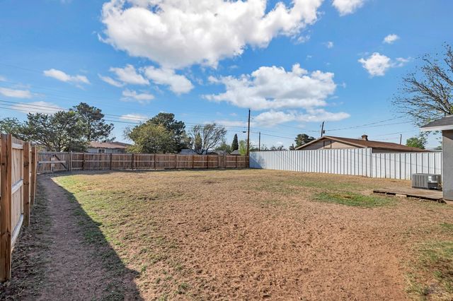 3601 Brentwood Dr, Odessa, TX 79762