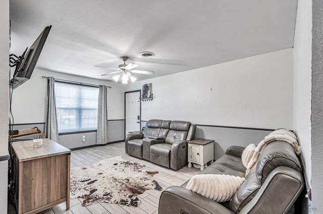 3601 Brentwood Dr, Odessa, TX 79762