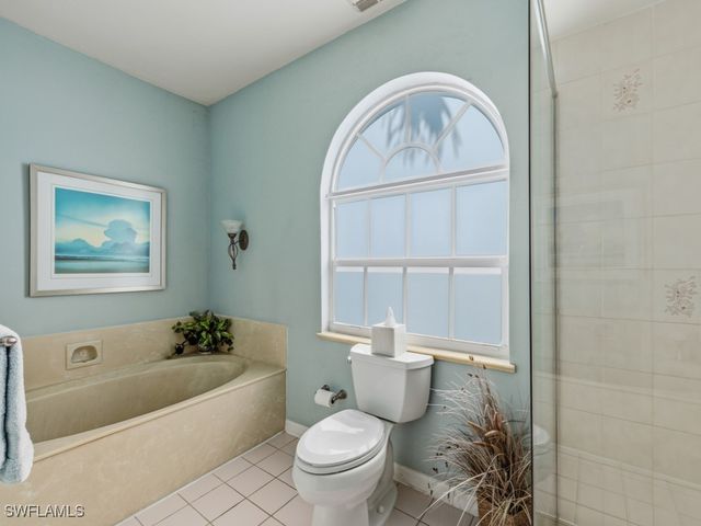 200 Windbrook CT, Marco Island, FL 34145