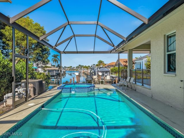 200 Windbrook CT, Marco Island, FL 34145