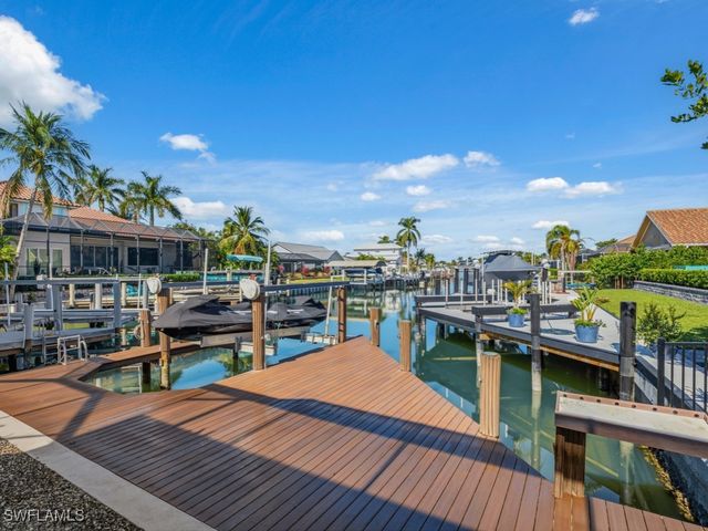 200 Windbrook CT, Marco Island, FL 34145