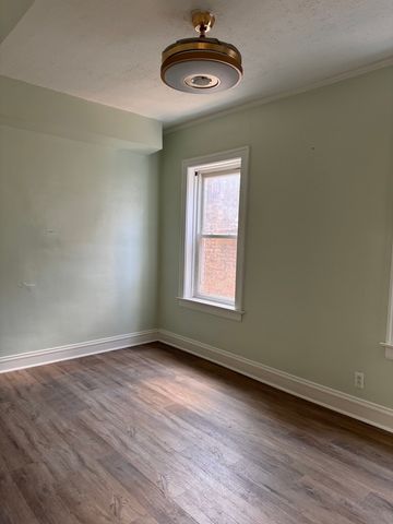 6113 S Sacramento Avenue, Chicago, IL 60629