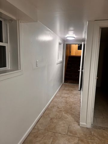 6113 S Sacramento Avenue, Chicago, IL 60629