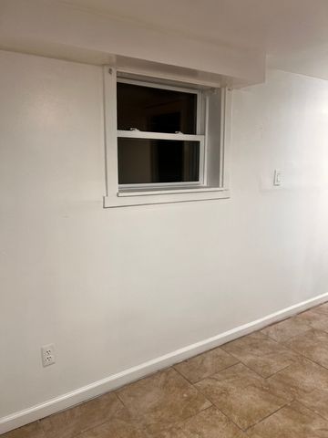 6113 S Sacramento Avenue, Chicago, IL 60629