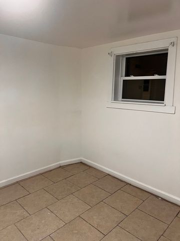 6113 S Sacramento Avenue, Chicago, IL 60629