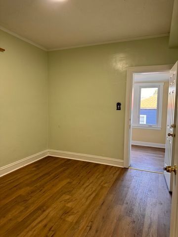 6113 S Sacramento Avenue, Chicago, IL 60629